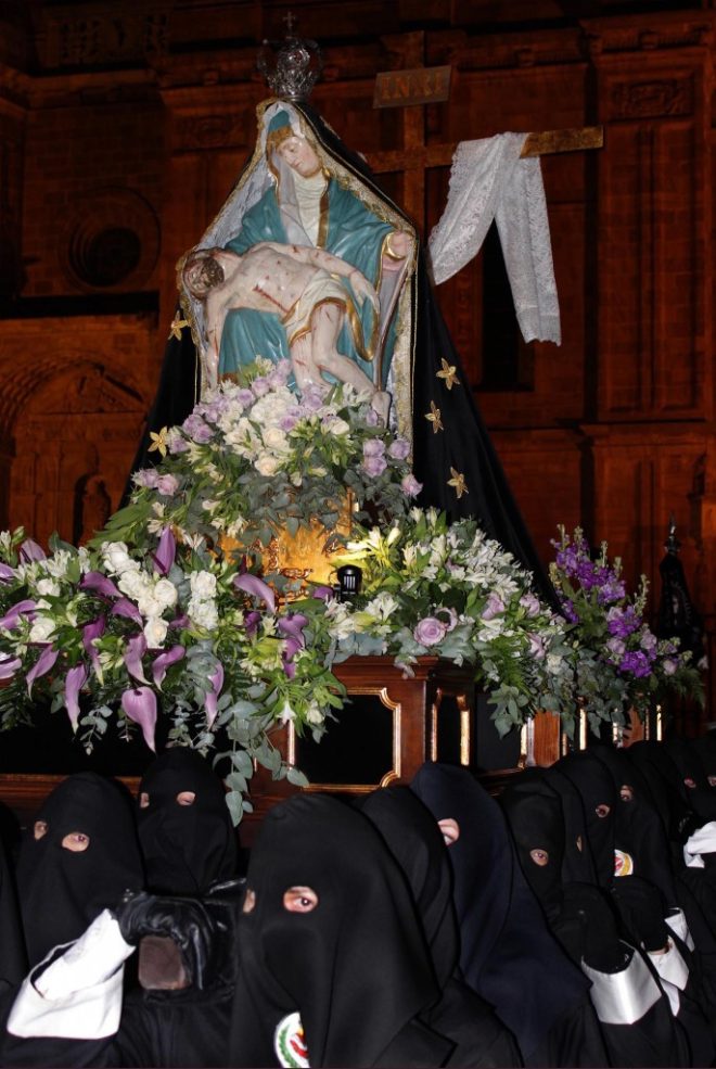 virgen piedad peque