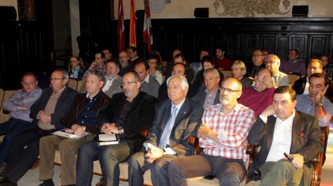 Alcaldes del Partido Judicial de Astorga se reúnen con el delegado terriotorial, Guillermo García (S. G.)