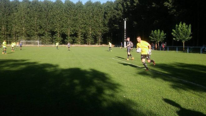 Diego Calzado volvió a la meta del filial leonés una década después. / AF.