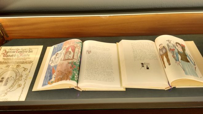 Algunas obras de 'El Quijote de La Mancha' con ilustraciones. / CCU