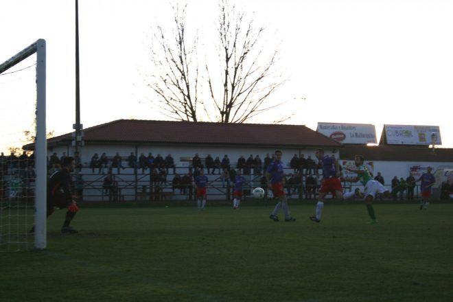 Gol de Javi Amor./pg