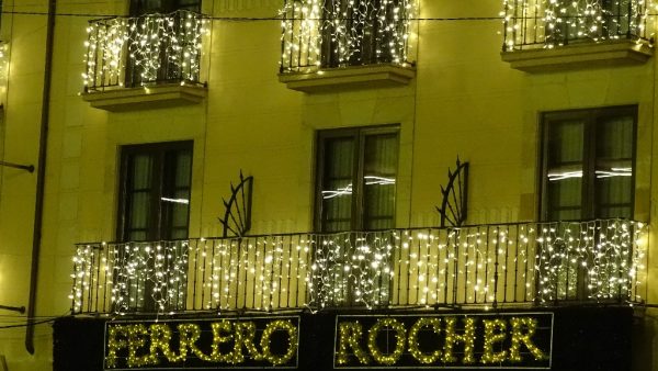 Iluminación Ferrero Rocher en Astorga