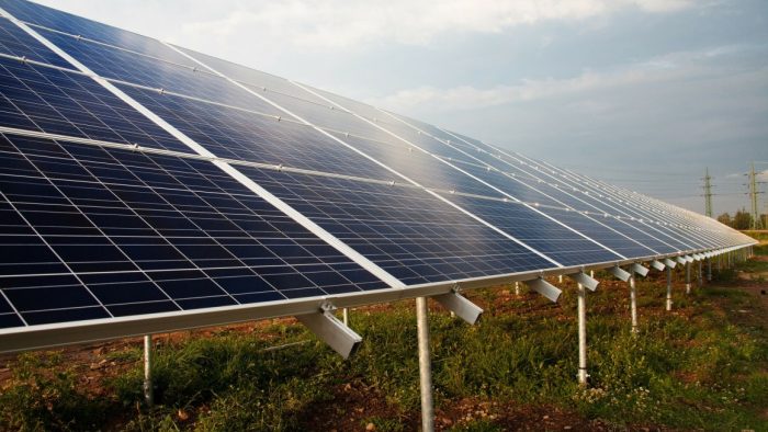La Junta promueve la instalación de una planta fotovoltaica para suministrar energía a la Comunidad de Regantes del Páramo Bajo