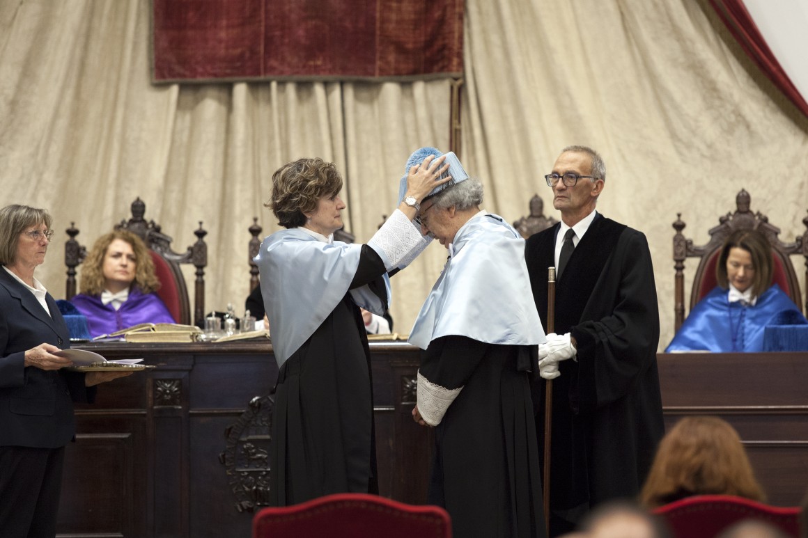 Investidura de Antonio Colinas como doctor honoris causa de la Usal