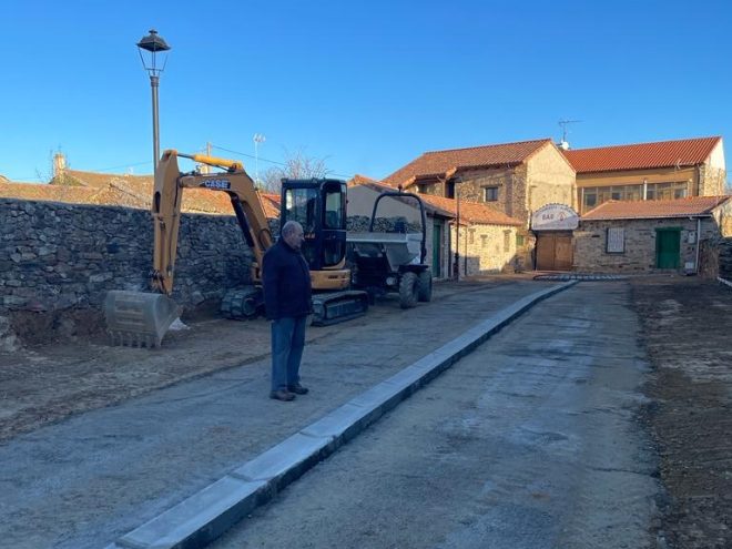 Obras en la calle La Calleja de Santa Catalina de Somoza