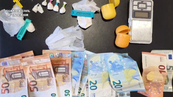 Efectos decomisados por la Guardia Civil