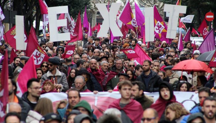 Miles de leoneses piden en la calle ‘Más soluciones y menos cuentos’ para avanzar en el desarrollo económico y social de la provincia