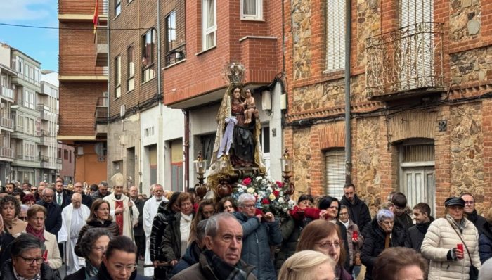 Astorga celebra con fervor la festividad de la Virgen de las Candelas