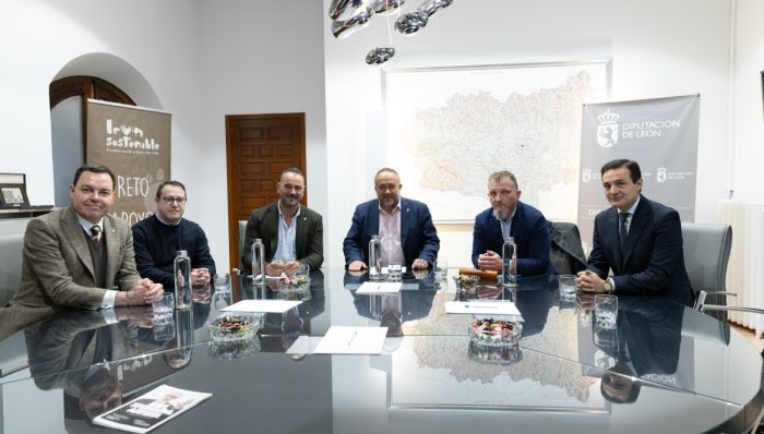 El Palacio Episcopal de Astorga y Casa Botines se reúnen con Diputación de cara al Año Gaudí 2026