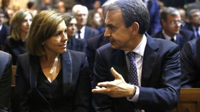 El ex presidente del Gobierno, JosÈ LuÌs RodrÌguez Zapatero junto a la secretaria general del Partido Popular, Maria Dolores de Cospedal, en el funeral de la presidenta de la DiputaciÛn de LeÛn, Isabel Carrasco. LeÛn 13-5-14. POOL / ICAL El ex presidente del Gobierno, Jos?? Lu??s Rodr??guez Zapatero junto a la secretaria general del Partido Popular, Maria Dolores de Cospedal, en el funeral de la presidenta de la Diputaci??n de Le??n, Isabel Carrasco. Le??n 13-5-14. POOL / ICAL